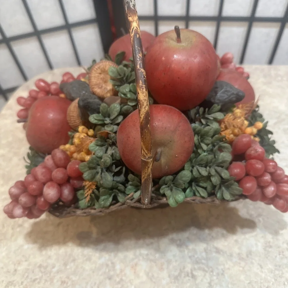 Plastic‎ Faux Fruit Table Basket Decoration Grapes Apples MCM Vintage Artificial
